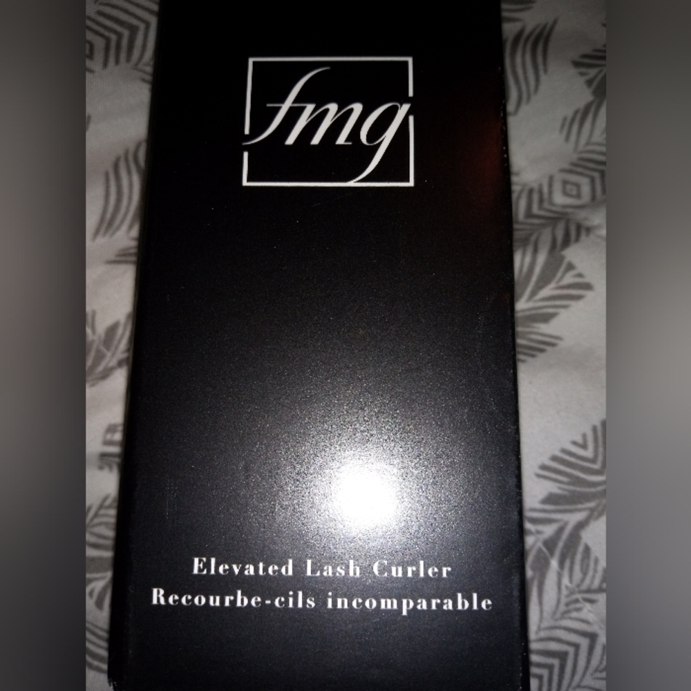FMG Eyelash curler